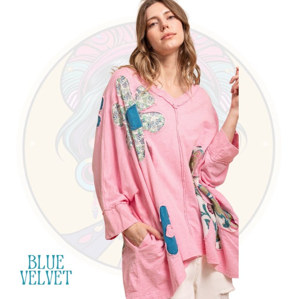 16V BLUE VELVET Pretty Boxy Fit Shirt Flower Applique in Pink